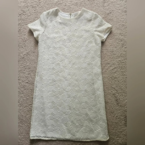 Lida Biday White Shift Dress With Lace  Overlay - Picture 7 of 7